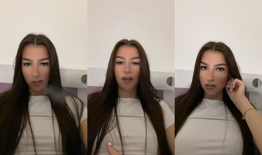 karolina.tichovska09 の配信 - 2026年8月23日 20:14