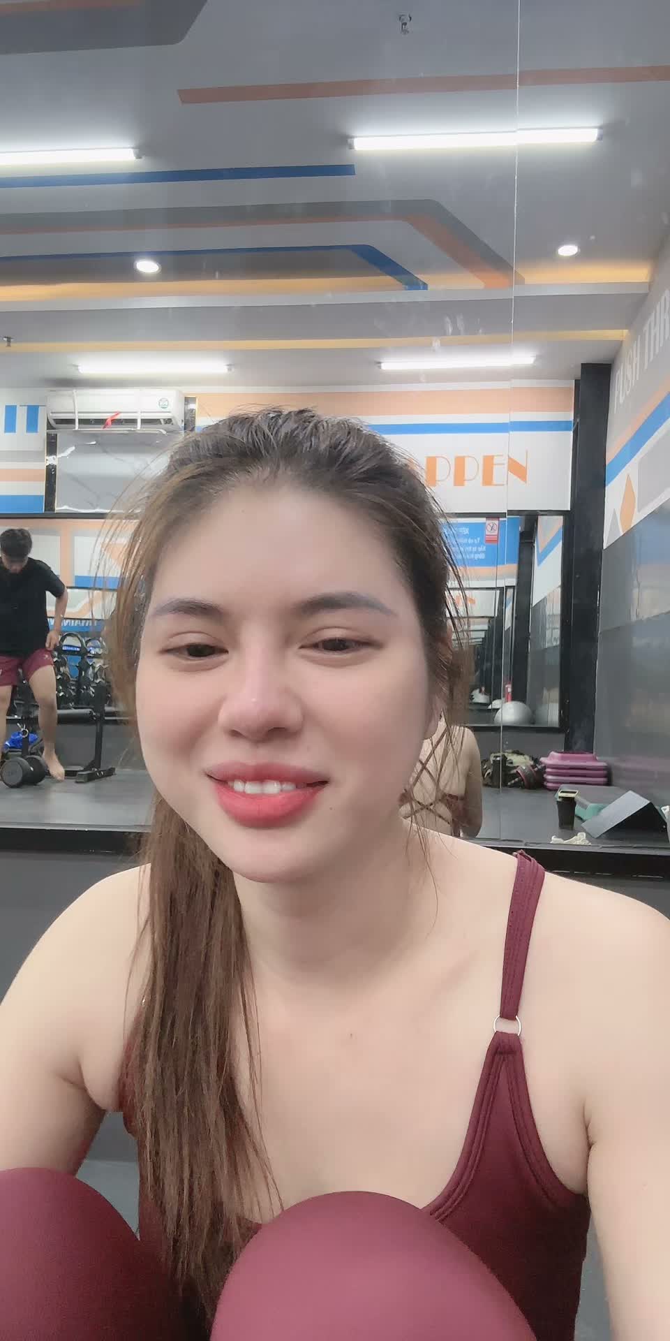 kelly_vyvy