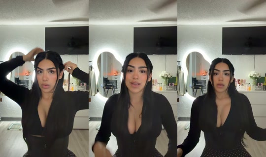 kimmyyyj_ の配信 - 2026年8月11日 6:45
