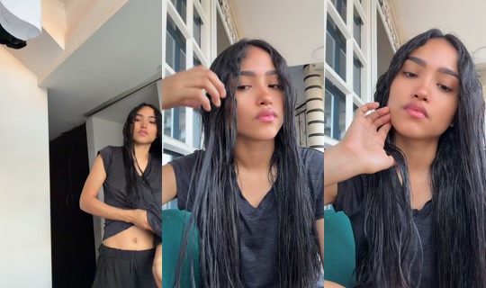 laurabuchelii's Stream - Aug 22, 2026, 9:38 PM