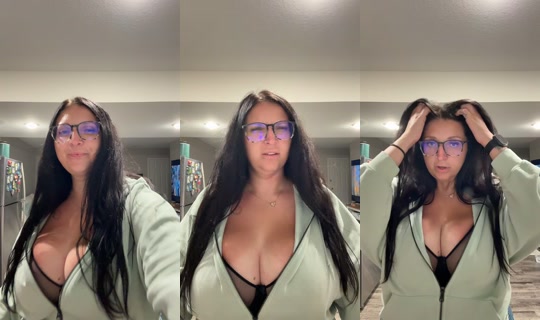 leelee4370's Stream - Jul 24, 2026, 2:41 AM