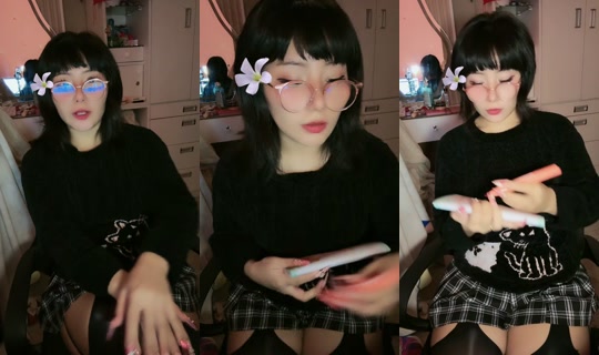 lily_lioon's Stream - Jul 24, 2026, 6:05 AM