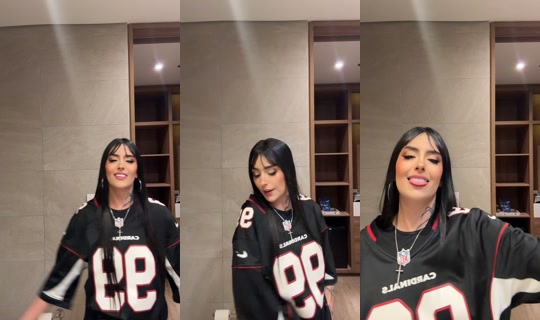 m4rianaperez's Stream - Sep 17, 2026, 3:22 AM