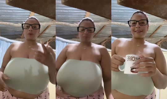 mely_live1's Stream - Aug 9, 2026, 11:52 AM
