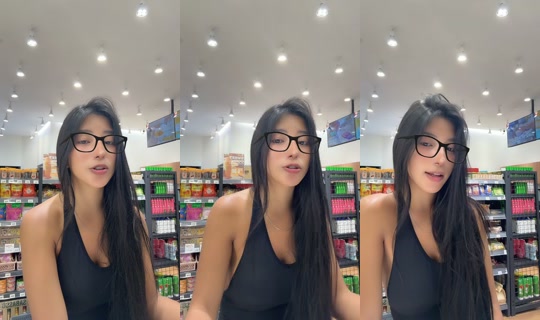 morenagirl_1663 Aufgenommen am 6. Aug. 2026, 17:51
