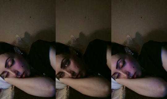 oumaima8819's Stream - Aug 10, 2026, 1:33 AM