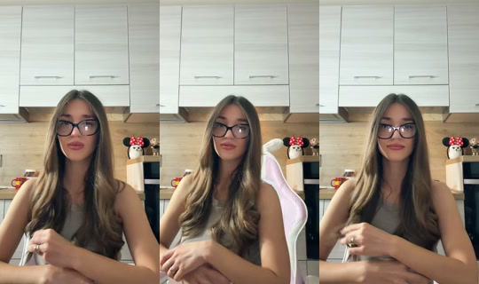 prettykirochka's Stream - Oct 8, 2026, 10:16 AM