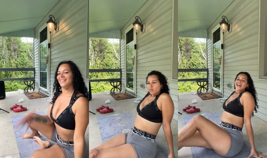 prettyylilly's Stream - Aug 6, 2026, 8:02 PM