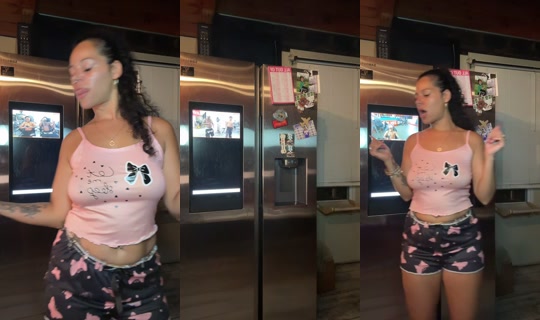 Stream ni prettyylilly - Ago 8, 2026, 4:56 AM