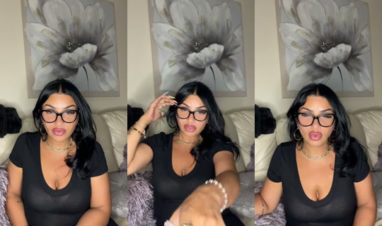 rebeca__211's Stream - Sep 12, 2026, 4:13 AM