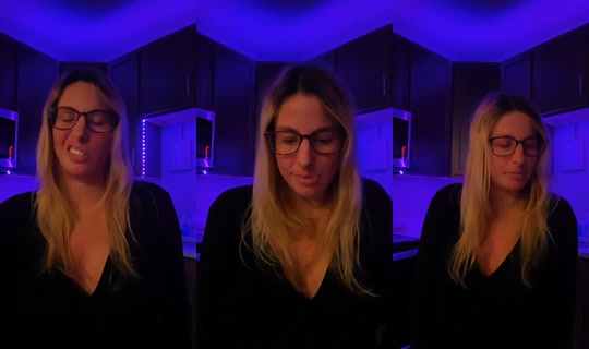 Stream von sarahmb26 – 25. Juli 2026, 8:55