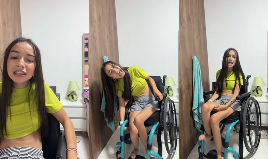 soy.lunita.oficial's Stream - Aug 5, 2026, 10:11 PM