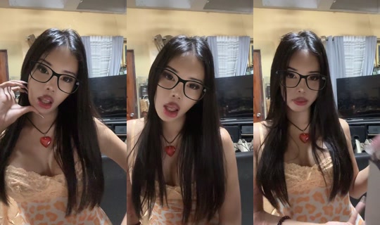 zahira.caramel's Stream - Oct 7, 2026, 6:43 PM