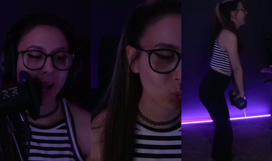 emilyuwo's Stream - Jul 23, 2026, 1:59 AM