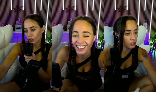 Stream von queen_charlene – 23. Aug. 2026, 21:49