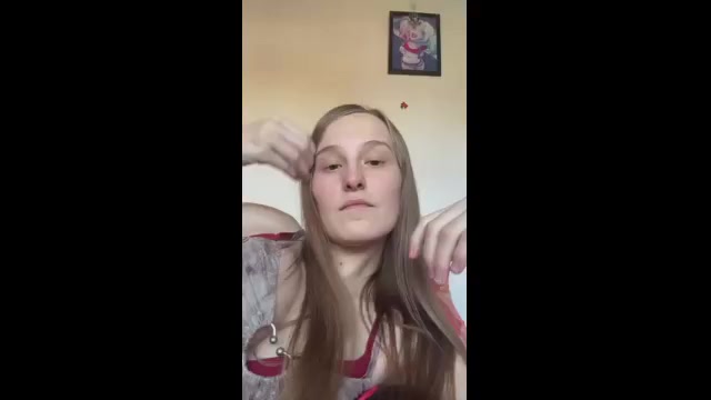Holly211828