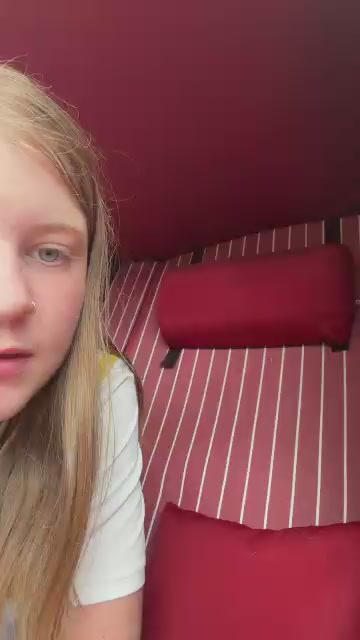 Mia.viral