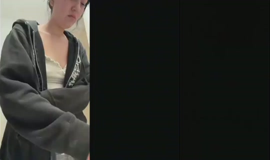 Pokemoncherrie's Stream - Aug 22, 2026, 7:52 AM