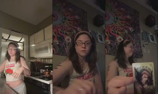 sparklebunnytarot's Stream - Aug 19, 2026, 2:40 AM