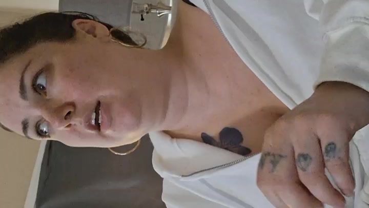 thecocoxoxo
