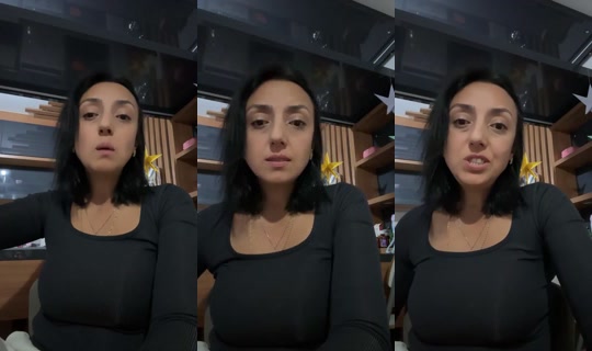Momthegirl's Stream - Oct 4, 2026, 8:00 PM