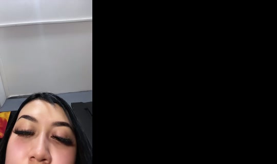 majo8118's Stream - May 27, 2026, 11:57 PM