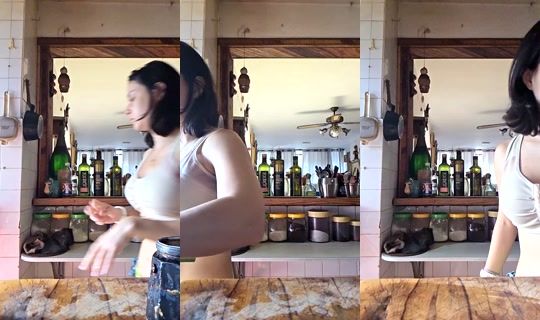 Sonricita's Stream - Apr 21, 2026, 11:43 AM