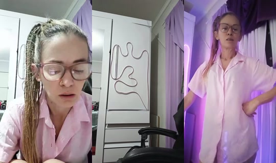 _hellen_'s Stream - May 9, 2026, 10:51 PM