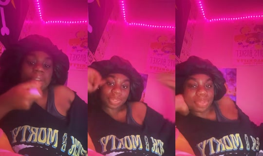 r0ach.spray's Stream - Apr 19, 2026, 8:33 AM