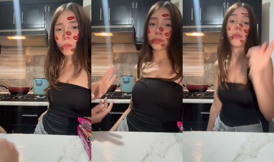 saharmoon443's Stream - May 4, 2026, 3:42 AM