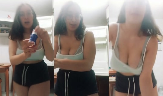 andreaacoreee_oficial Aufgenommen am 22. Juni 2026, 23:26