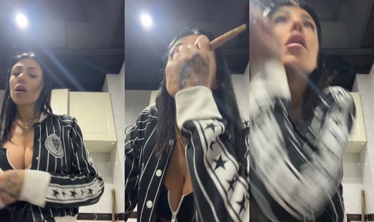siempre_yeye's Stream - Jun 18, 2026, 10:09 PM