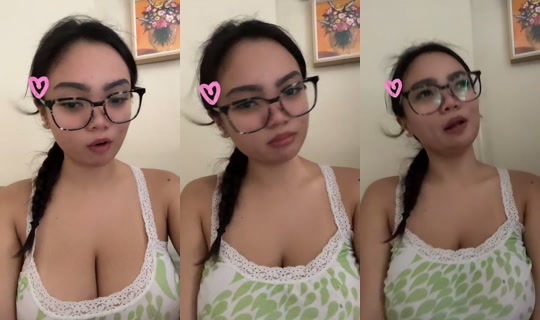 strawb__ari's Stream - May 14, 2026, 7:30 AM