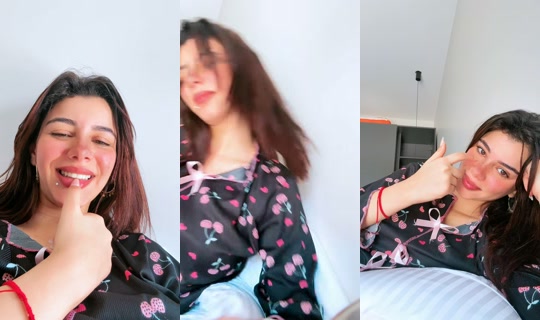 bellaadeeb's Stream - May 22, 2026, 7:09 AM