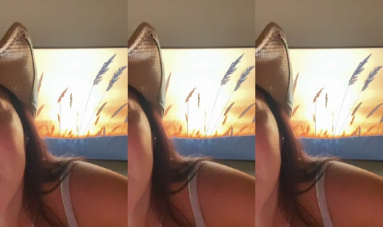 scorpio_woman8's Stream - May 16, 2026, 4:12 AM