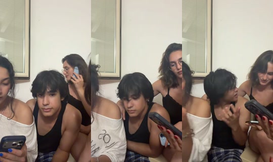 nickiezs's Stream - May 22, 2026, 9:58 PM