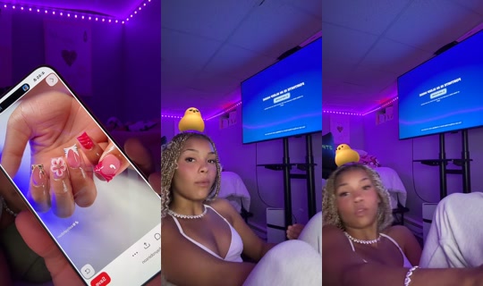 reyessamandaa's Stream - May 24, 2026, 8:45 AM