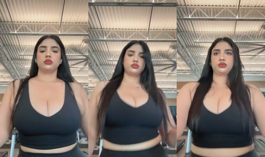 saracarlady's Stream - May 30, 2026, 9:42 PM