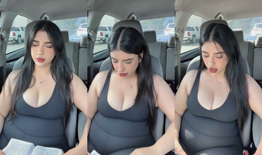 saracarlady's Stream - May 30, 2026, 10:02 PM