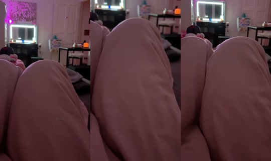 lollybln's Stream - Jun 3, 2026, 10:02 PM