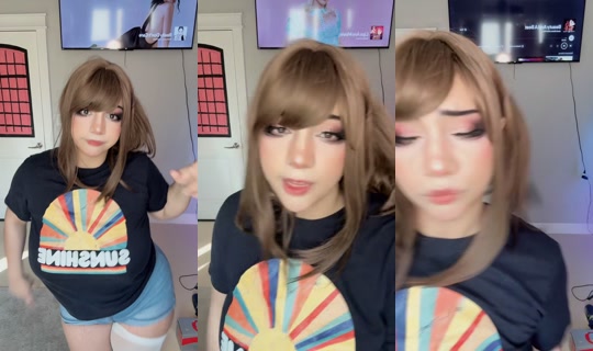 strawbunnzie's Stream - Jul 7, 2026, 11:12 PM