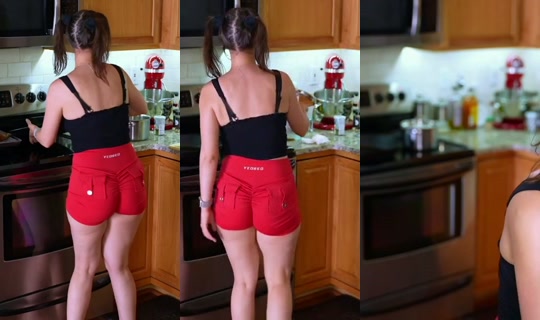 emmalayne's Stream - May 23, 2026, 9:37 PM