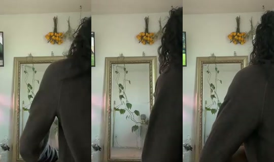 itzelsclip's Stream - Jun 19, 2026, 11:17 PM
